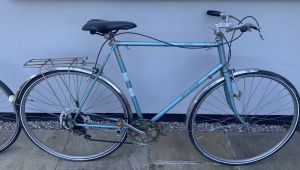 Raleigh Men's Esprit touring bike c1984 pale blue and silver