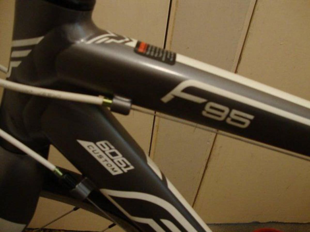 Felt (F95) Unisex Aluminium Road Bike