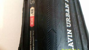 ONZA LAVIN URBAN FOLDING TYRES, 26 in X 1.25 in *REDUCED !