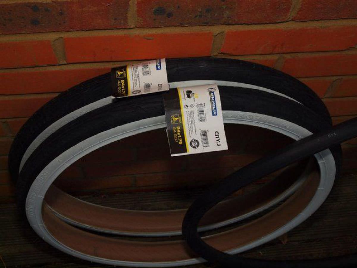 Michelin City J 24inch Bicycle tyres