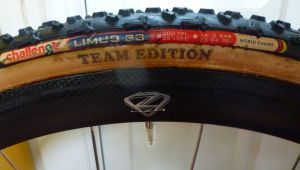 4ZA Carbon rim wheelset with Chalenge Limus 33 Team Edition tubulars