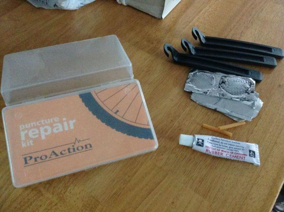 Cycle puncture repair kit